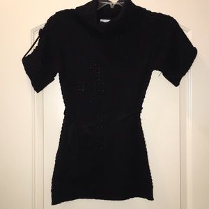 Black waffle knit turtleneck sweater guc
